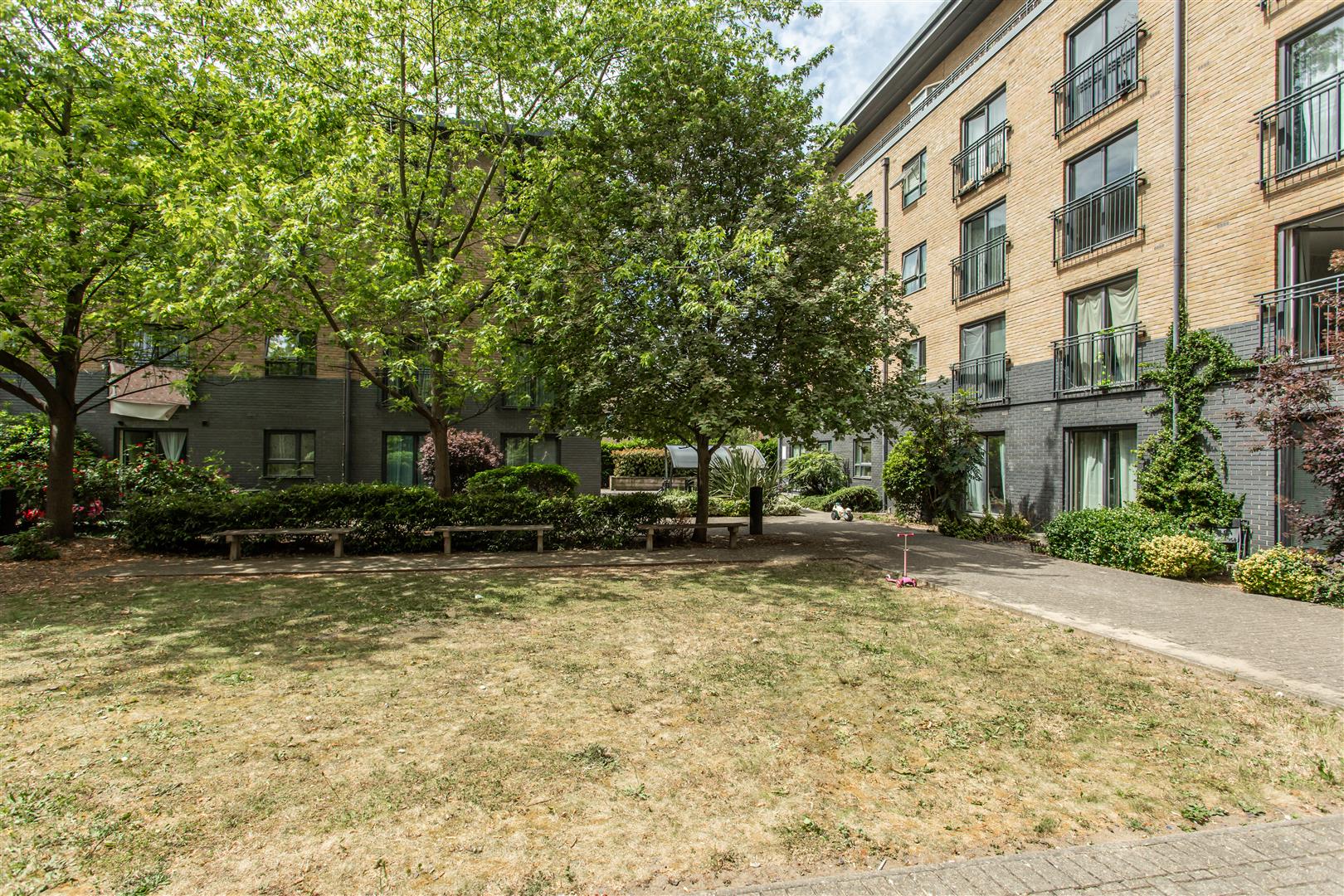Capulet Square, Bromley By Bow